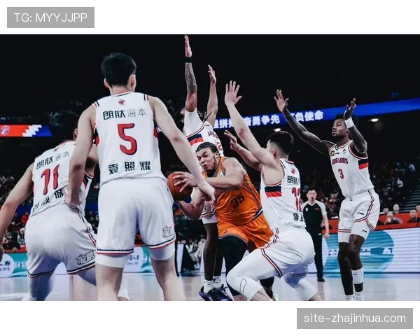 辽宁男篮适应新规遇挑战 战绩波动暴露战术单一性